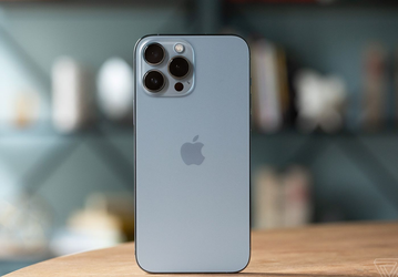 Для производства iPhone требуется 1200 человек, а для выпуска Android-смартфонов — 100