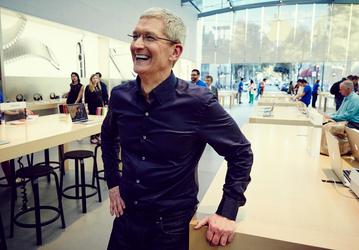 В этом году глава Apple Тим Кук получит «лишь» 49 млн долларов компенсации. Это на 40% меньше, чем в прошлом году
