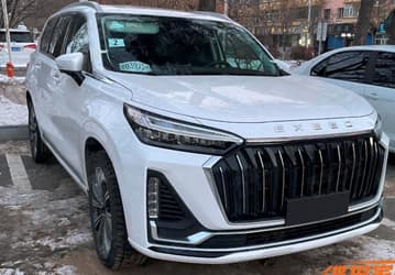 Премиум-кроссовер Chery станет еще премиальнее. Раскрыто оснащение нового Exeed VX, и оно впечатляет