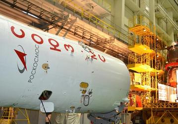«Союз МС-23» продолжают готовить к запуску: проведена проверка солнечных батарей