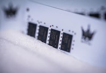 Цены на SSD и ОЗУ продолжат падение, но производители уже сокращают производство, чтобы их повысить