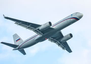 Татарстанская «ЮВТ Аэро» планирует переходить с зарубежных самолётов Bombardier CRJ200 на отечественные Ту-214 в 2024. Эти лайнеры смогут перевозить 182 пассажира на расстояние 6500 км