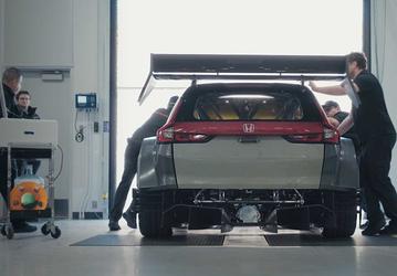 Honda превратила заурядный семейный кроссовер в настоящий спорткар. Анонсирован 800-сильный Honda CR-V