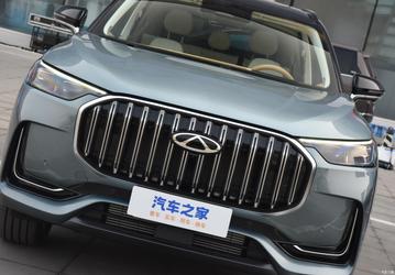 261 л.с., 8-ступенчатый «автомат», полный привод, 5 или 7 мест и качественно новый уровень комфорта. В Китае открылся предзаказ на флагманский кроссовер Chery Tiggo 9