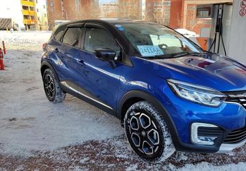 В Москве можно купить почти новый Renault Kaptur 2022 по цене менее 2 млн рублей. Она снижается каждый день