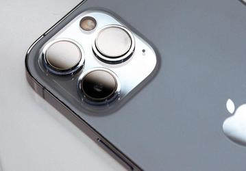Поставки iPhone из Индии в Россию взлетели