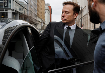 Акции Tesla взлетели на 100% и вернули Илону Маску звание самого богатого человека в мире