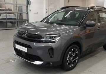 Вместо Tiguan. В России начали продавать рестайлинговые кроссоверы Citroen C5 Aircross — с двигателями мощностью 130–175 л.с. и классическими «автоматами»