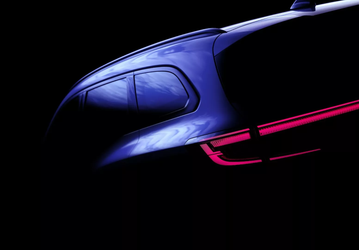 Это новый Renault Espace 2024. Впервые с 1984 года автомобиль превратится из минивэна в семиместный кроссовер