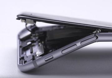 50% корпусов индийских iPhone оказались бракованными