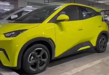 Это китайская «Чайка» дешевле 9000 долларов. Электромобиль BYD Seagull показали вживую