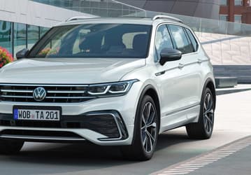 В Россию везут крупную партию Volkswagen Tiguan Allspace. Цены известны