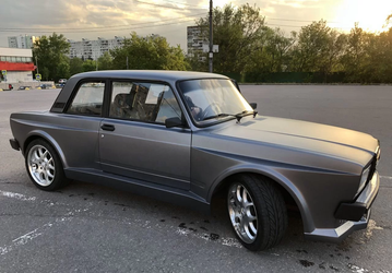 Уникальный ВАЗ-2105 на платформе Mercedes-Benz Е210 AMG 55 выставили на продажу