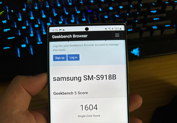Первое в истории Android-устройство, которое набрало более 1600 баллов в Geekbench 5. Рекорд установил Samsung Galaxy S23 Ultra