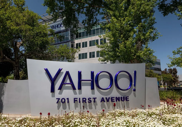 «Очень прибыльная» Yahoo увольняет 1000 человек и планирует сократить 20% сотрудников в этом году