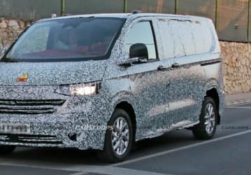 Так выглядит новый Volkswagen Transporter T7, разработанный Ford. Живые фото машины