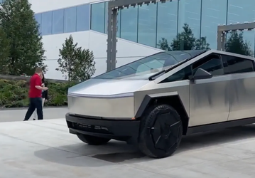 Tesla запретила перепродавать Cybertruck в течение года. Что грозит нарушителям