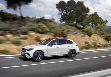 Знаменитое немецкое качество. Mercedes признала, что у Mercedes GLC 300 2024 могут на ходу вылетать окна