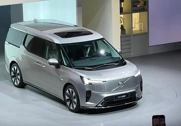 «Снимаю шляпу, Volvo», — почему Volvo получит огромную прибыль с каждого проданного дорогущего EM90, объяснил главный редактор CarNewsChina