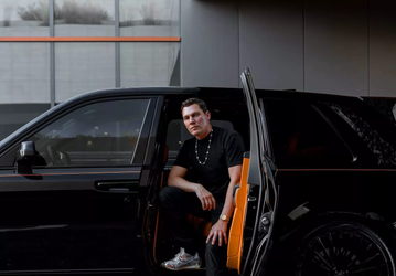 Представлен особенный Rolls-Royce Cullinan для диджея Tiesto