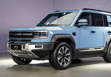 680-сильный «Китайский Гелендваген», конкурент Toyota Land Cruiser 300 с запасом хода 1200 км и современной адаптивной подвеской BYD Leopard 5 стал суперхитом. Собрано более 10 000 заказов за три дня