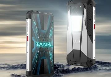 Аккумулятор 23 800 мА·ч, масса 666 г, 364 Мп на четырёх камерах, и всё это смартфон. Представлен «неубиваемый» Unihertz Tank 3