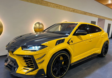 За такие деньги можно купить целый автопарк. В России продают Lamborghini Urus от Mansory