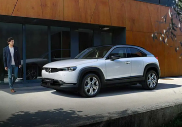 Mazda продала всего 100 электромобилей в США в этом году. Глава Mazda заявил, что электромобили не набирают популярность, за исключением Tesla