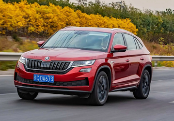 В салонах РФ появились новые Skoda Kodiaq GT. Сколько просят за доступный аналог BMW X4 и Mercedes-Benz GLC Coupe?