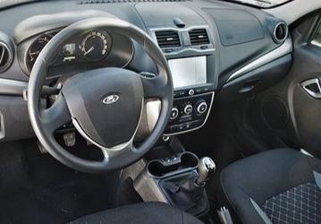 Позитивная новость с двухлетней задержкой: в Lada Granta Cross появилась мультимедийная система с сенсорным экраном и сервисами Яндекса