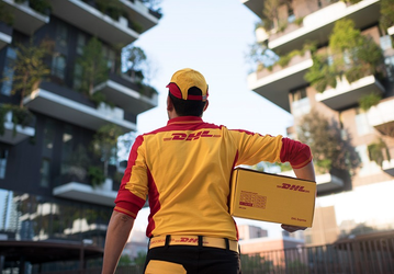 Служба доставки DHL повысила тарифы в России