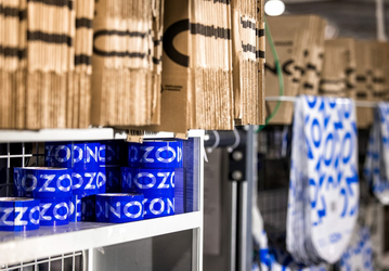 Старейший российский маркетплейс, Ozon, запустил продажи в Узбекистане
