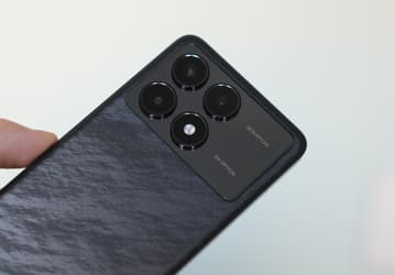 Redmi K70 Pro позирует на живых фото сразу после премьеры