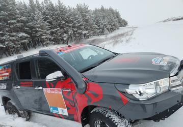 Роскосмос протестировал спутниковое оборудование «Гонец» на автомобилях ралли «Шёлковый путь» — 2024