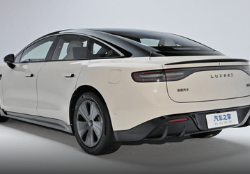 Первый автомобиль Huawei и Chery с автопилотом, HarmonyOS 4.0 и пневмоподвеской Luxeed S7 оценили в 35 500 долларов