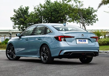 Новые седаны Honda Integra появились в России. Они очень похожи на Honda Civic