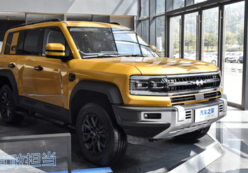 680-сильный «Китайский Гелендваген», конкурент Toyota Land Cruiser 300 с запасом хода 1200 км и современной адаптивной подвеской BYD Leopard 5 поступает в продажу в Китае