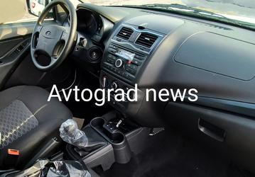 Новый вариант исполнения Lada Granta показали вживую