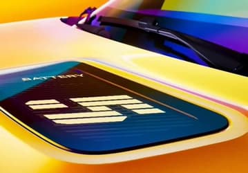 Дешёвый электромобиль Renault 5 получит большой экран прямо на капоте, он будет отображать уровне заряда батареи