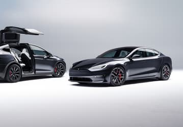 Tesla обрушила цены на все модели в США и Канаде. Налоговая льгота в $7500 действует только до 31 декабря