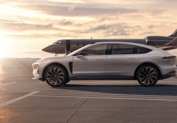 Представлен Nio ET9 – «китайский Maybach»: 697 л.с., полноуправляемое шасси, роскошное оснащение и зарядка на 225 км за 5 минут