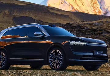 Конкурент BMW X7 и Mercedes-Maybach GLS оказался хитом в Китае. За день оформлено 3173 заявки на покупку