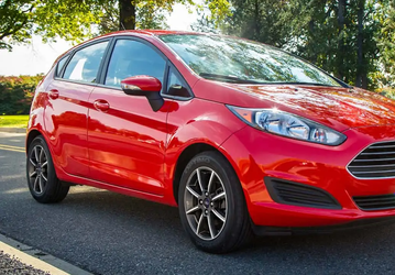 Двери раскрываются на ходу. Ford отзывает десятки тысяч автомобилей