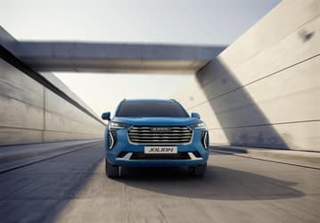 Россияне полюбили Haval. С начала года 2023 года в России продано уже 100 тыс. внедорожников Haval и пикапов GWM — это рекорд