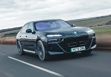 Названы лучшие роскошные автомобили 2023 года по версии AutoCar