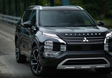 Mitsubishi Outlander и Volkswagen Bora подорожали в России, а 7-местный кроссовер Soueast DX8S подешевел. Столичные дилеры назвали актуальные цены