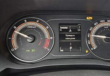 Пробег, застывший на отметке 3375 км, замерзающие поворотники и подвисающие «дворники». Владельцы рассказали о новых проблемах Lada Vesta NG