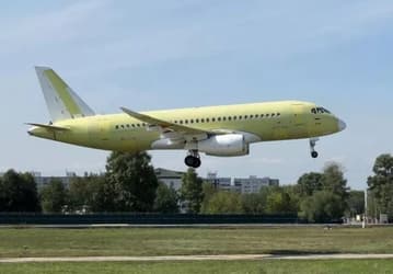Уже летающие SJ-100 могут оснастить российскими двигателями