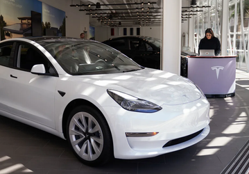 Tesla отзывает 2 миллиона автомобилей: произошло почти 1000 аварий с использованием автопилота