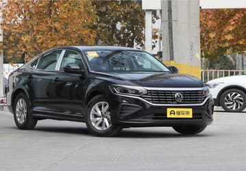 У российских дилеров вновь появились Volkswagen Passat, но уже «параллельные»: богатые комплектации, разные моторы и два года гарантии